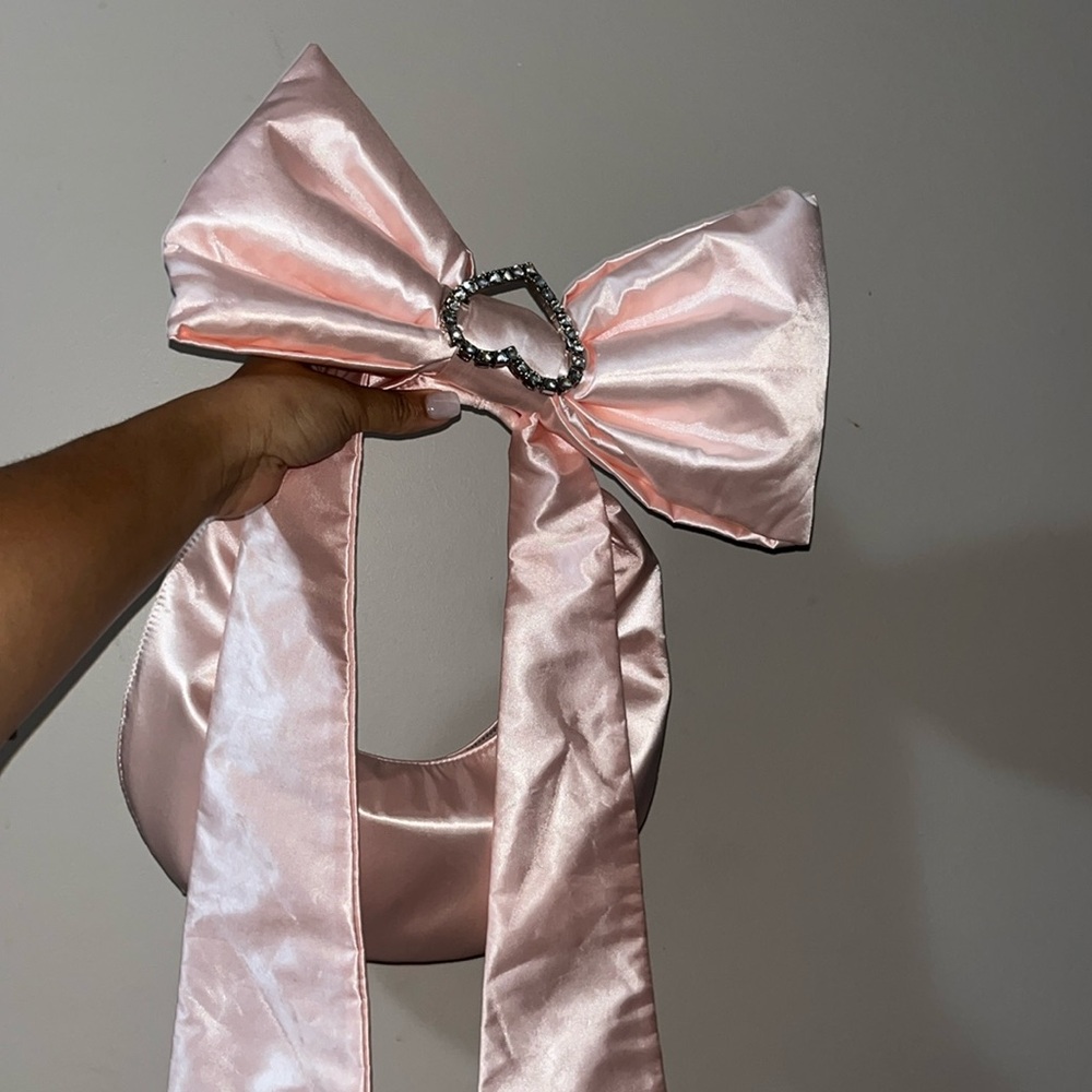 Dolls Kill Sugar Thrillz Lady Royal Shoulder Bag - Light Pink